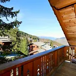 Chalet De Luxe 8 Chambres Avec Sauna Et Parking A Courchevel La Tania - Fr-1-575-232